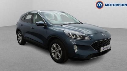 Używany Ford Kuga Zetec 120 KM (88 kW) 2020 Niebieski SUV