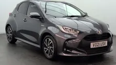 Used 2025 Toyota Yaris Hybrid Design Hatchback | £13,600 (Super price)