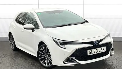 Used Toyota Corolla Design 140 HP (102 kW) 2025 Hatchback