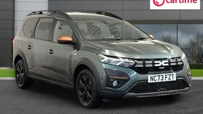 Used Dacia Jogger Extreme 110 HP (80 kW) 2024 Green MPV
