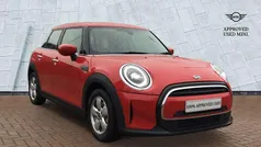 Chili red Used 2021 Mini Cooper Classic Hatchback | £16,495 (Fair price)