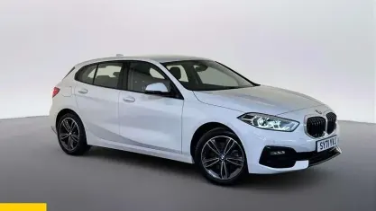 Used BMW 118 Sport Line 136 HP (100 kW) 2021 White Hatchback