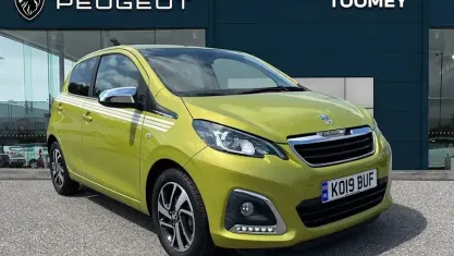 Used Peugeot 108 Collection 72 HP (52 kW) 2019 Green Hatchback