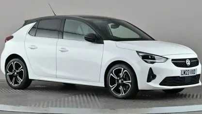 Used Vauxhall Corsa Ultimate 101 HP (74 kW) 2023 White Hatchback