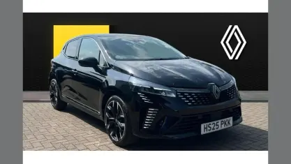 Used Renault Clio Techno 90 HP (66 kW) 2025 Black Hatchback