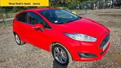 Red Used 2016 Ford Fiesta Zetec Hatchback | £3,980 (Good price)