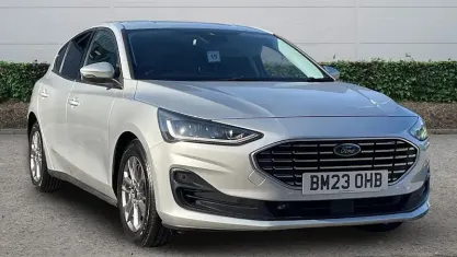 Used Ford Focus Titanium 125 HP (91 kW) 2023 Silver Hatchback