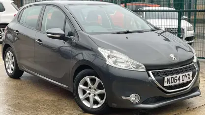 Used Peugeot 208 Active 82 HP (60 kW) 2014 Hatchback