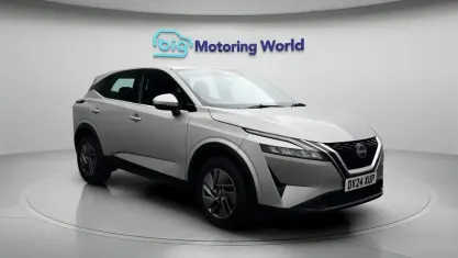 Used Nissan Qashqai Acenta Premium 140 HP (102 kW) 2023 Silver SUV