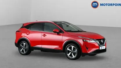 Used Nissan Qashqai N-Connecta 190 HP (139 kW) 2023 Red SUV