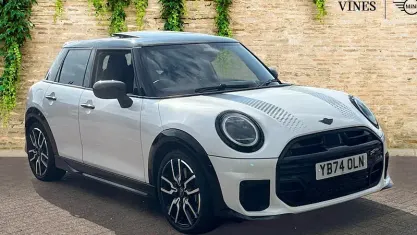 Used Mini Cooper Sport 204 HP (150 kW) 2024 White Hatchback