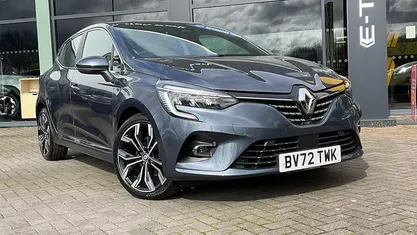 Used Renault Clio V SE 140 HP (102 kW) 2022 Hatchback