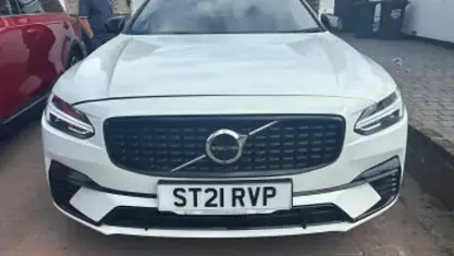 Usado Volvo S90 R-Design 390 HP (286 kW) 2021 Branco Sedan