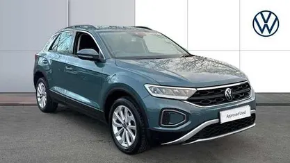 Used 2023 VW T-Roc Life SUV | £18,254 (Fair price)