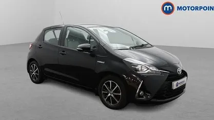 Used Toyota Yaris Hybrid 101 HP (74 kW) 2019 Black Hatchback