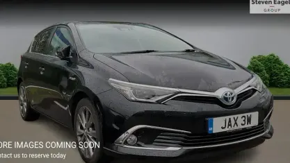 Used Toyota Auris Hybrid 136 HP (100 kW) 2019 Hatchback