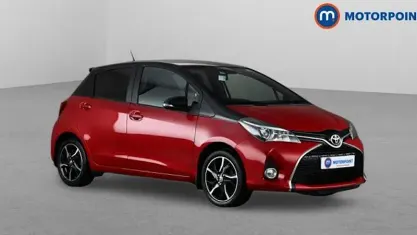 Used Toyota Yaris Design 99 HP (72 kW) 2016 Red/black Hatchback