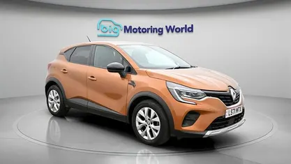 Used Renault Captur Iconic 91 HP (66 kW) 2021 SUV