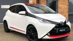 White Used 2018 Toyota Aygo x-press Hatchback | £9,991 (Fair price)