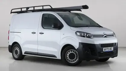 Used Citroën Dispatch 102 HP (75 kW) 2022 White MPV