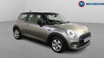Used Mini Cooper Classic 136 HP (100 kW) 2021 Hatchback
