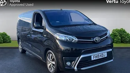 Black Used 2019 Toyota Proace Verso Estate | £20,505 (Fair price)