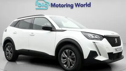 Used Peugeot 2008 Active+ 101 HP (74 kW) 2023 White SUV