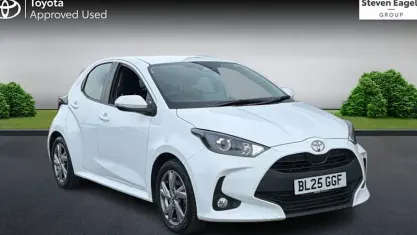 Used Toyota Yaris 116 HP (85 kW) 2025 White Hatchback