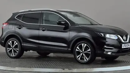 Used Nissan Qashqai N-Connecta 140 HP (102 kW) 2019 Black SUV