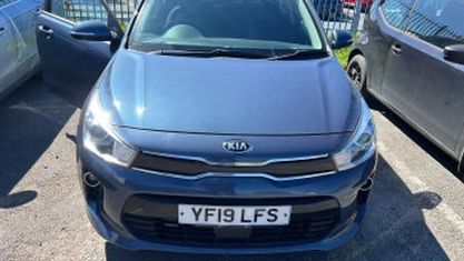 Begagnad Kia Rio 100 HK (73 kW) 2019 Blå Halvkombi
