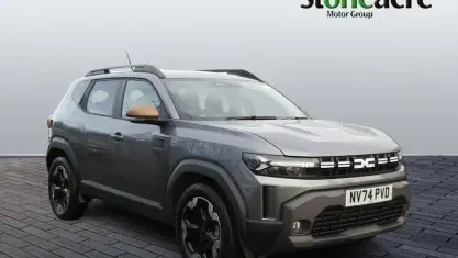 Used Dacia Duster Extreme 141 HP (103 kW) 2024 Grey SUV