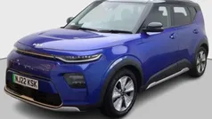 Blue Used 2022 Kia Soul EV SUV | £15,200 (Fair price)