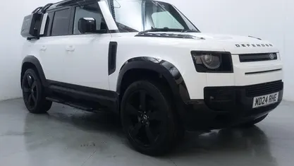 Used Land Rover Defender HSE Dynamic 300 HP (220 kW) 2024 Estate