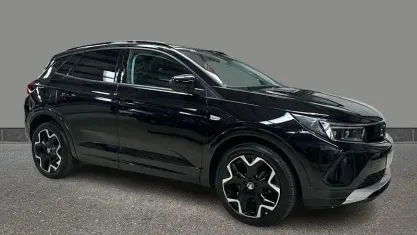 Second-hand Vauxhall Grandland X Ultimate 131 CP (96 kW) 2024 Negru SUV