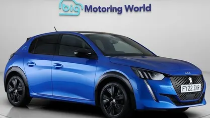 Begagnad Peugeot 208 GT 102 HK (75 kW) 2022 Blå Halvkombi