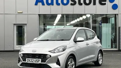 Used Hyundai i10 SE 67 HP (49 kW) 2022 Silver Hatchback
