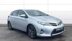Used 2014 Toyota Auris Hatchback | £8,379 (Fair price)