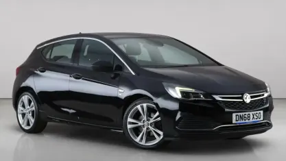 Used Vauxhall Astra SRi 200 HP (147 kW) 2018 Black Hatchback