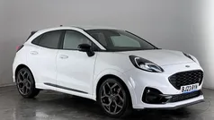 White Used 2023 Ford Puma ST Hatchback | £18,750 (Fair price)