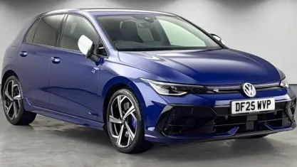 Usado VW Golf VIII R 333 HP (244 kW) 2025 Azul Citadino