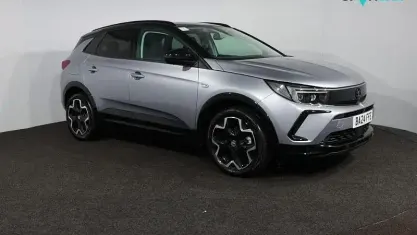 Second-hand Vauxhall Grandland X Ultimate 136 CP (100 kW) 2024 Gri SUV