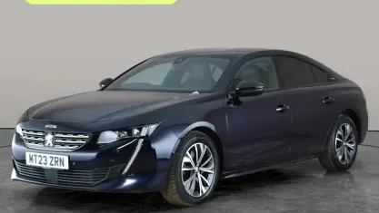 Begagnad Peugeot 508 Allure Premium 360 HK (264 kW) 2023 Blå Halvkombi