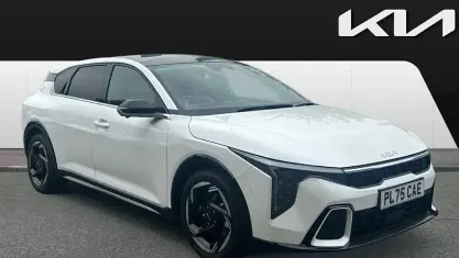 Used Kia K4 GT-Line S 114 HP (83 kW) 2026 White Hatchback