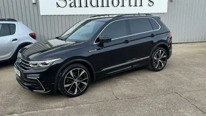 Used VW Tiguan R-line 190 HP (139 kW) 2022 Black SUV