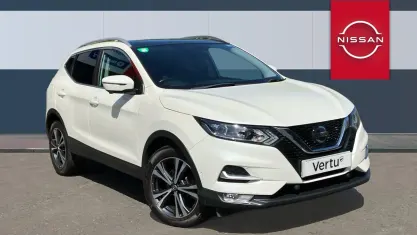 Używany Nissan Qashqai N-Connecta 140 KM (102 kW) 2019 Biały SUV
