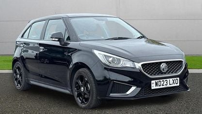 Używany MG MG3 Exclusive 106 KM (77 kW) 2023 Czarny Hatchback