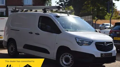 Used Vauxhall Combo Edition 101 HP (74 kW) 2019 White MPV