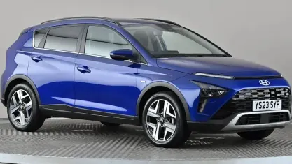 Used Hyundai Bayon Premium 101 HP (74 kW) 2023 Blue SUV
