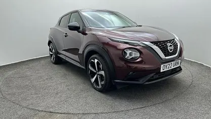 Used Nissan Juke Tekna 114 HP (83 kW) 2022 Red SUV