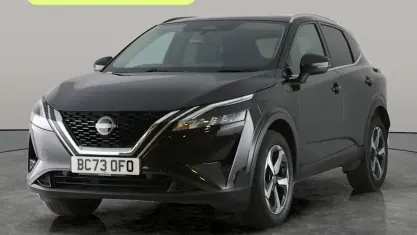 Used Nissan Qashqai N-Connecta 140 HP (102 kW) 2023 Black SUV